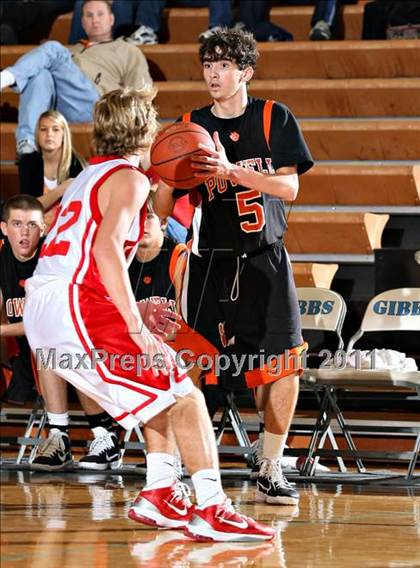 Thumbnail 2 in Powell vs Halls (Kroger Thanksgiving Classic) photogallery.