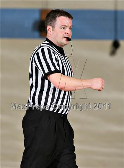 Thumbnail 2 in Powell vs Halls (Kroger Thanksgiving Classic) photogallery.