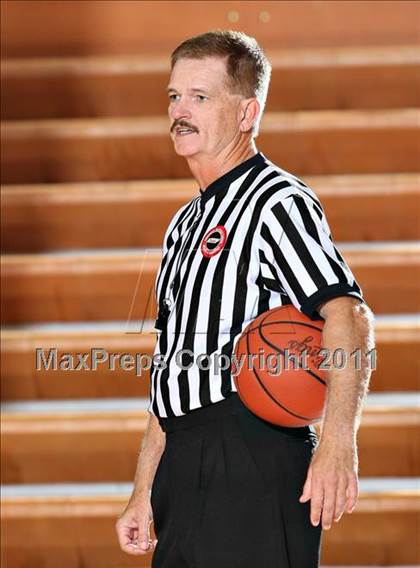 Thumbnail 1 in Powell vs Halls (Kroger Thanksgiving Classic) photogallery.