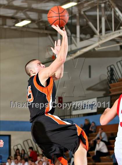 Thumbnail 2 in Powell vs Halls (Kroger Thanksgiving Classic) photogallery.