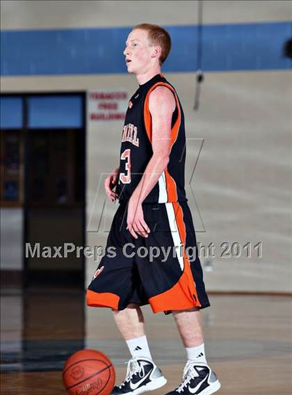 Thumbnail 1 in Powell vs Halls (Kroger Thanksgiving Classic) photogallery.