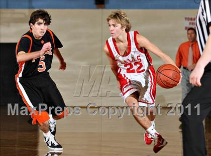 Thumbnail 2 in Powell vs Halls (Kroger Thanksgiving Classic) photogallery.