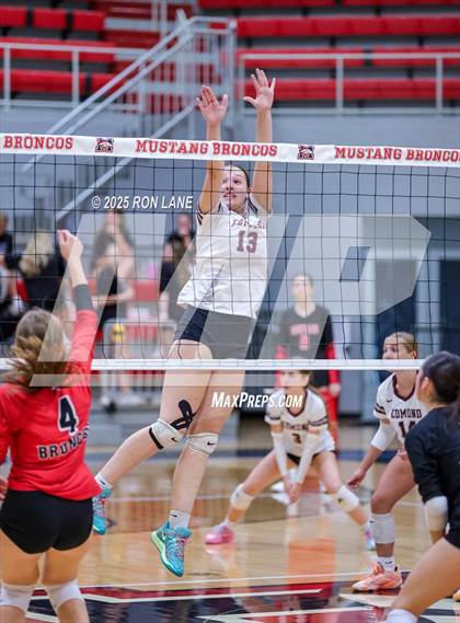 Thumbnail 1 in Edmond Memorial @ Mustang photogallery.