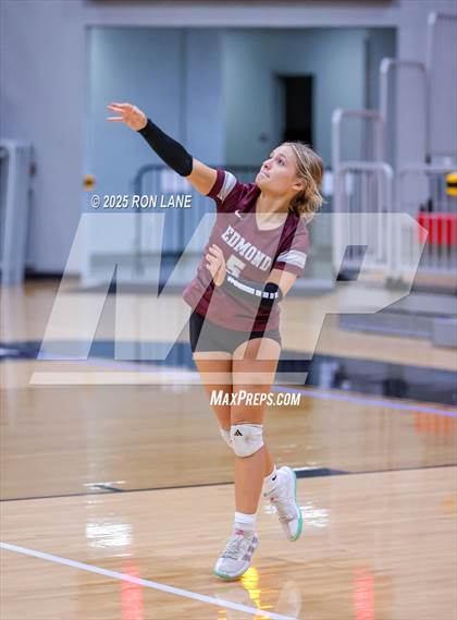 Thumbnail 2 in Edmond Memorial @ Mustang photogallery.