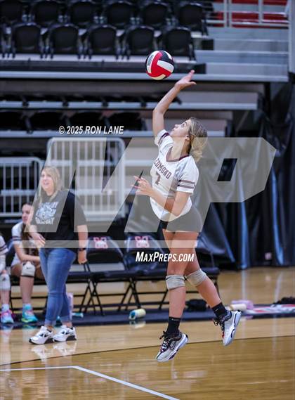 Thumbnail 3 in Edmond Memorial @ Mustang photogallery.