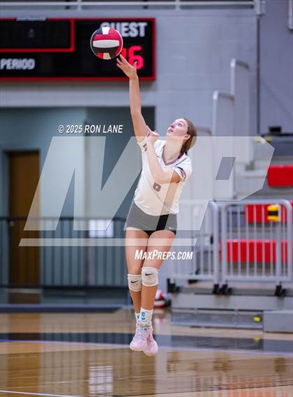 Thumbnail 2 in Edmond Memorial @ Mustang photogallery.