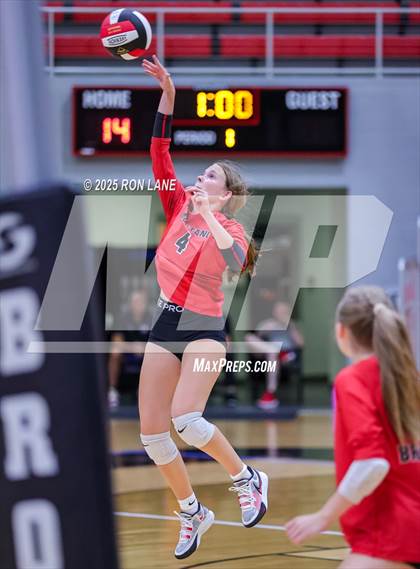 Thumbnail 3 in Edmond Memorial @ Mustang photogallery.