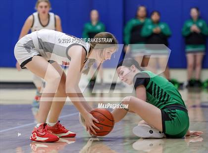 Thumbnail 3 in Kerens vs. Axtell (UIL 2A D1 Bi-District Playoff) photogallery.