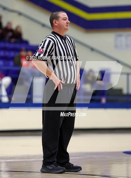 Thumbnail 3 in Kerens vs. Axtell (UIL 2A D1 Bi-District Playoff) photogallery.