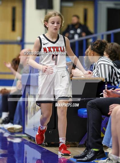 Thumbnail 1 in Kerens vs. Axtell (UIL 2A D1 Bi-District Playoff) photogallery.