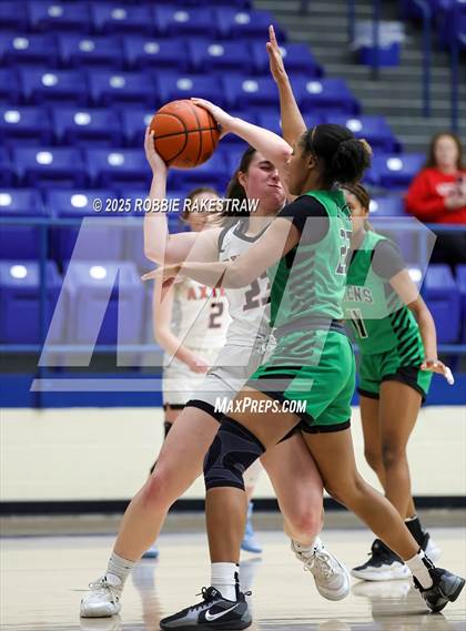 Thumbnail 3 in Kerens vs. Axtell (UIL 2A D1 Bi-District Playoff) photogallery.