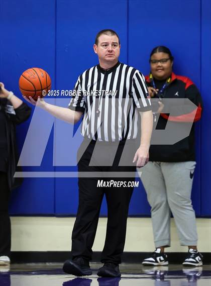 Thumbnail 3 in Kerens vs. Axtell (UIL 2A D1 Bi-District Playoff) photogallery.