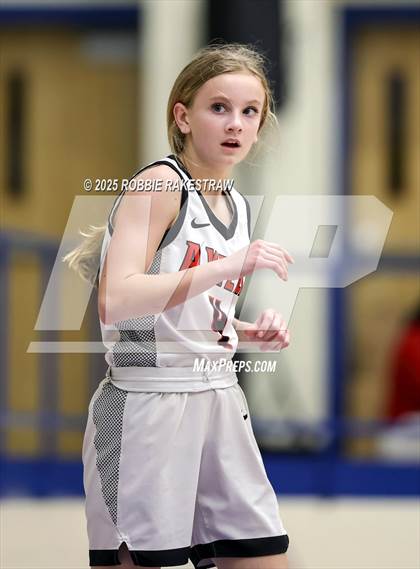 Thumbnail 1 in Kerens vs. Axtell (UIL 2A D1 Bi-District Playoff) photogallery.