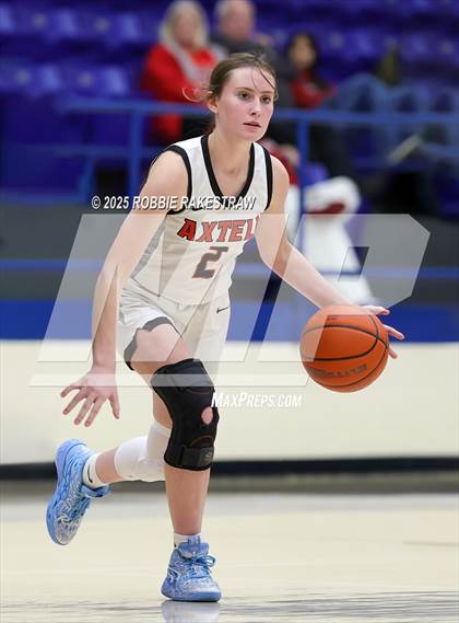 Thumbnail 3 in Kerens vs. Axtell (UIL 2A D1 Bi-District Playoff) photogallery.