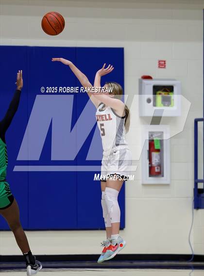 Thumbnail 1 in Kerens vs. Axtell (UIL 2A D1 Bi-District Playoff) photogallery.