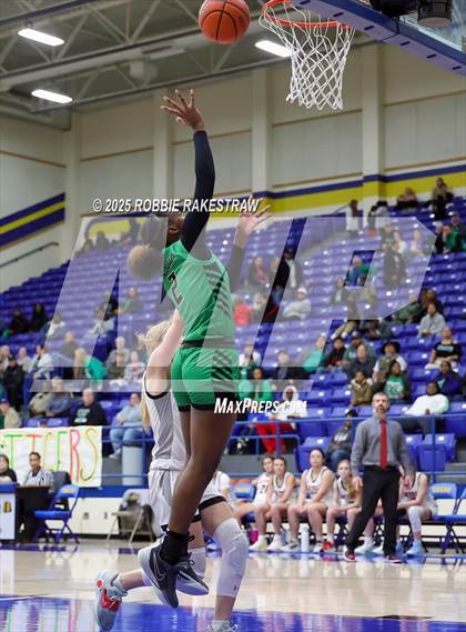 Thumbnail 2 in Kerens vs. Axtell (UIL 2A D1 Bi-District Playoff) photogallery.