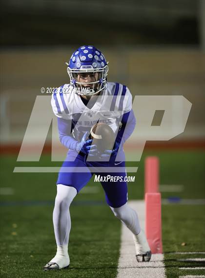 Thumbnail 3 in New Braunfels @ Reagan (UIL 6A Regional Playoffs) photogallery.