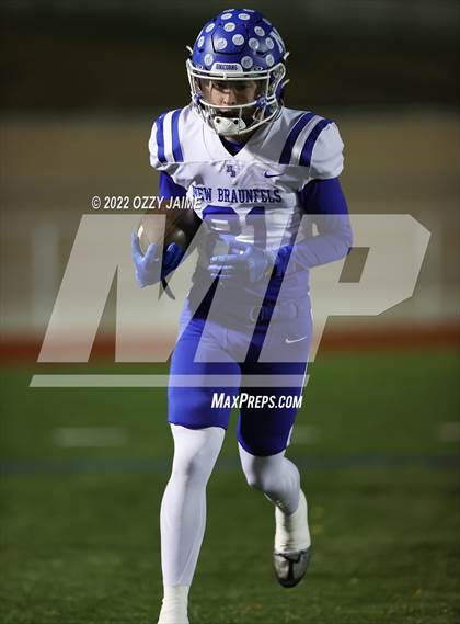 Thumbnail 1 in New Braunfels @ Reagan (UIL 6A Regional Playoffs) photogallery.