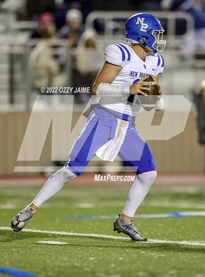 Thumbnail 2 in New Braunfels @ Reagan (UIL 6A Regional Playoffs) photogallery.