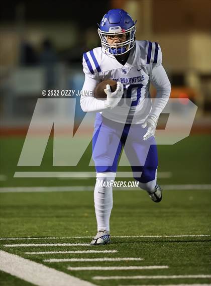 Thumbnail 2 in New Braunfels @ Reagan (UIL 6A Regional Playoffs) photogallery.