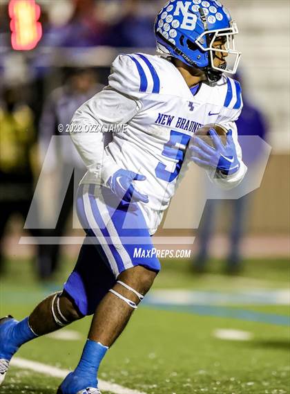 Thumbnail 3 in New Braunfels @ Reagan (UIL 6A Regional Playoffs) photogallery.