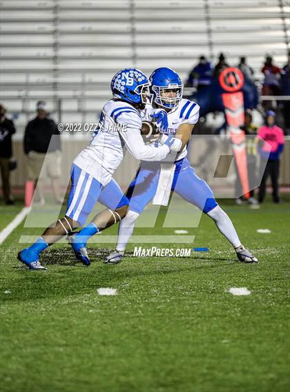 Thumbnail 2 in New Braunfels @ Reagan (UIL 6A Regional Playoffs) photogallery.