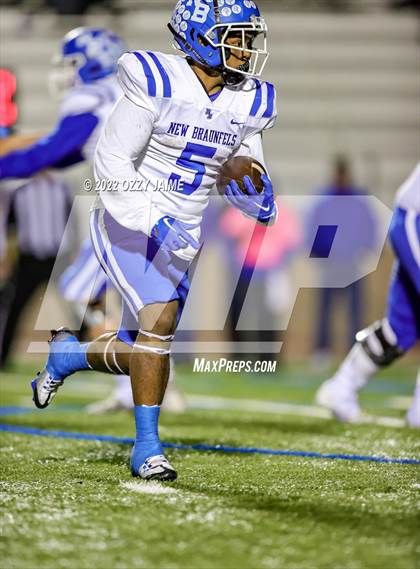 Thumbnail 2 in New Braunfels @ Reagan (UIL 6A Regional Playoffs) photogallery.