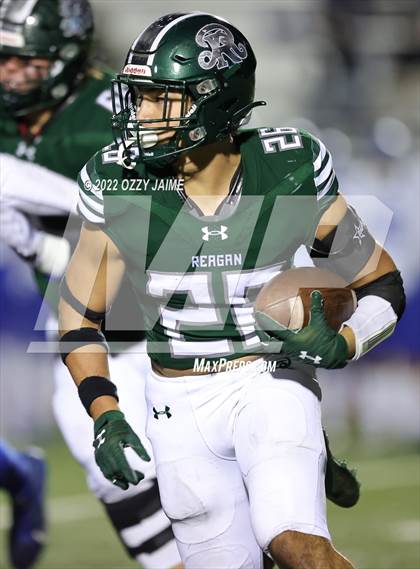Thumbnail 1 in New Braunfels @ Reagan (UIL 6A Regional Playoffs) photogallery.