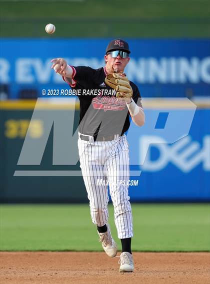 Thumbnail 2 in Shiner vs. New Home (UIL 2A Baseball State Semifinal) photogallery.