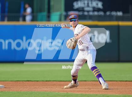 Thumbnail 2 in Shiner vs. New Home (UIL 2A Baseball State Semifinal) photogallery.