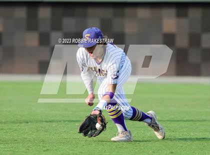 Thumbnail 1 in Shiner vs. New Home (UIL 2A Baseball State Semifinal) photogallery.