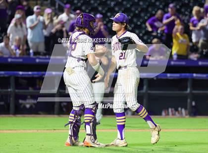 Thumbnail 3 in Shiner vs. New Home (UIL 2A Baseball State Semifinal) photogallery.