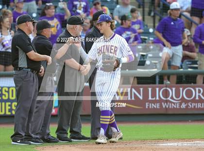 Thumbnail 1 in Shiner vs. New Home (UIL 2A Baseball State Semifinal) photogallery.