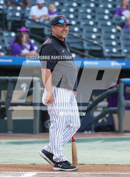 Thumbnail 2 in Shiner vs. New Home (UIL 2A Baseball State Semifinal) photogallery.