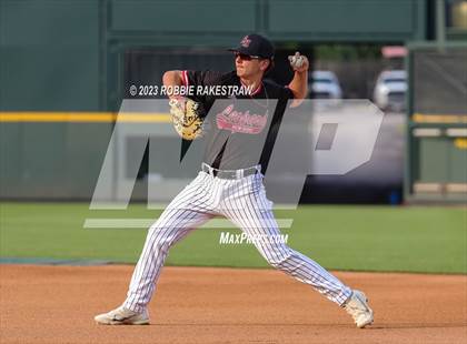 Thumbnail 1 in Shiner vs. New Home (UIL 2A Baseball State Semifinal) photogallery.