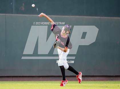 Thumbnail 3 in Shiner vs. New Home (UIL 2A Baseball State Semifinal) photogallery.
