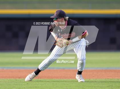 Thumbnail 3 in Shiner vs. New Home (UIL 2A Baseball State Semifinal) photogallery.