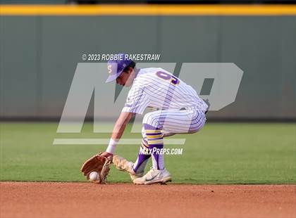 Thumbnail 3 in Shiner vs. New Home (UIL 2A Baseball State Semifinal) photogallery.