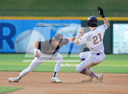 Thumbnail 1 in Shiner vs. New Home (UIL 2A Baseball State Semifinal) photogallery.