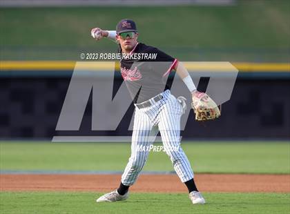 Thumbnail 1 in Shiner vs. New Home (UIL 2A Baseball State Semifinal) photogallery.