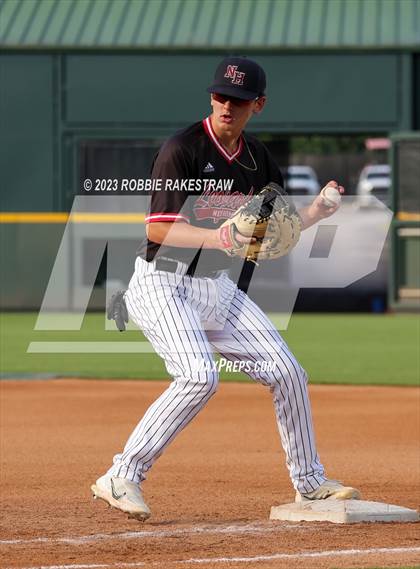 Thumbnail 3 in Shiner vs. New Home (UIL 2A Baseball State Semifinal) photogallery.