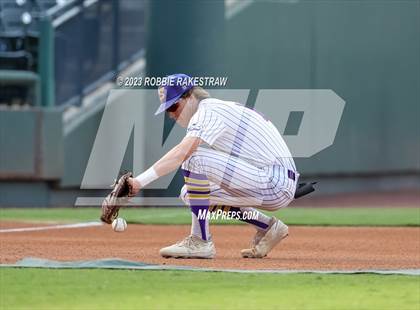Thumbnail 2 in Shiner vs. New Home (UIL 2A Baseball State Semifinal) photogallery.