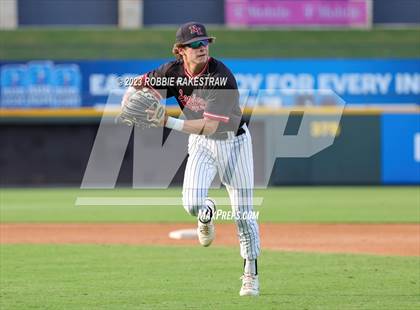 Thumbnail 2 in Shiner vs. New Home (UIL 2A Baseball State Semifinal) photogallery.