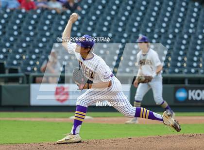 Thumbnail 1 in Shiner vs. New Home (UIL 2A Baseball State Semifinal) photogallery.