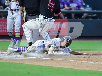 Thumbnail 3 in Shiner vs. New Home (UIL 2A Baseball State Semifinal) photogallery.