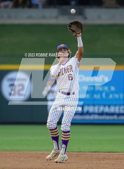 Thumbnail 3 in Shiner vs. New Home (UIL 2A Baseball State Semifinal) photogallery.