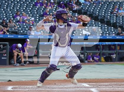 Thumbnail 3 in Shiner vs. New Home (UIL 2A Baseball State Semifinal) photogallery.