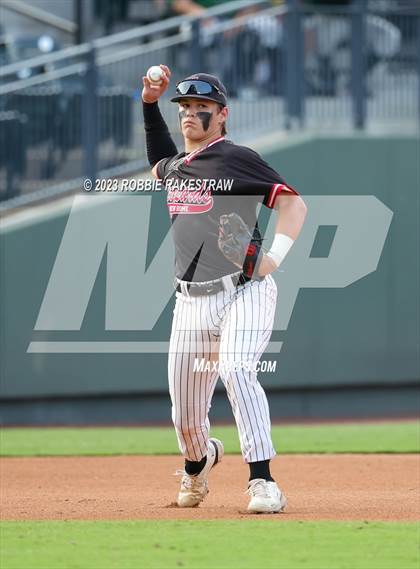 Thumbnail 1 in Shiner vs. New Home (UIL 2A Baseball State Semifinal) photogallery.