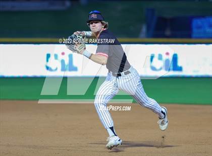 Thumbnail 2 in Shiner vs. New Home (UIL 2A Baseball State Semifinal) photogallery.