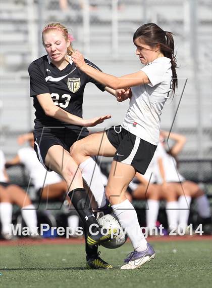 Thumbnail 2 in Citrus Valley vs. Pacifica (CIF SS D6 Final) photogallery.